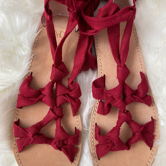 NEW RED WRAP ANKLE SANDALS - Picture 2 of 4